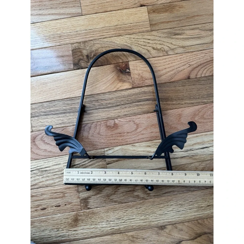 Black Iron Plate Display Stand  11